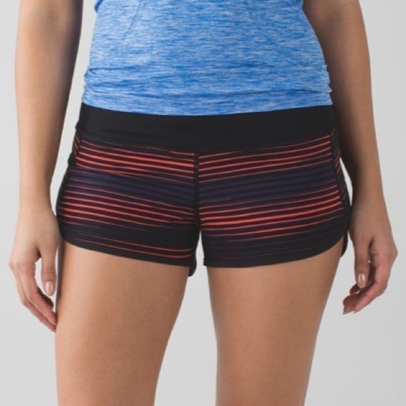 Lululemon Speed Short 4-Way Stretch Twisted Dune Alarming Black / Black 8 - Picture 3 of 8